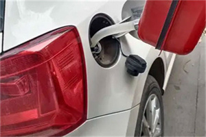 新平24小时救援车收费标准